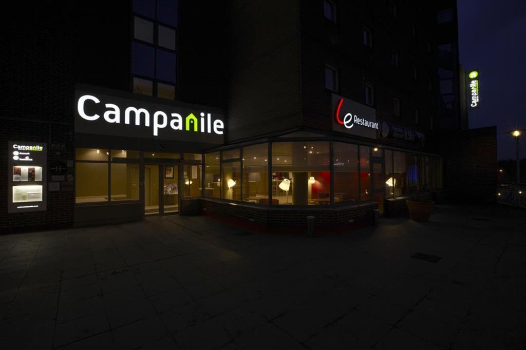 Campanile Saint-Quentin-En-Yvelines Hotel Montigny-le-Bretonneux Exterior photo